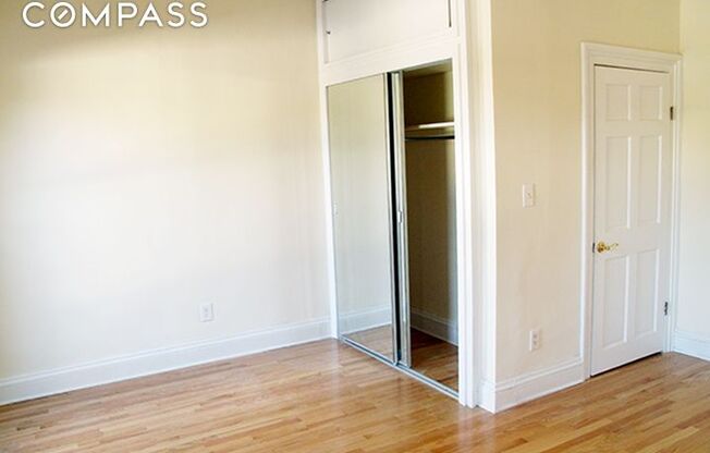 1 bed, 1 bath, $3,000, Unit 2