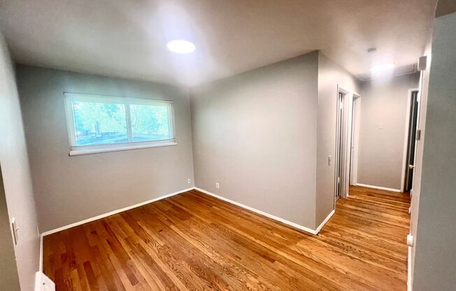 3 beds, 1 bath, $1,295