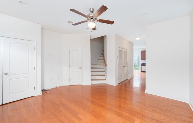 Four Large Bedrooms, 2.5 Bathroom Townhouse in South Baltimore