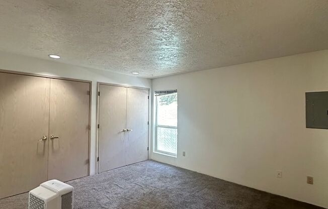 1 bed, 1 bath, 730 sqft, $1,195