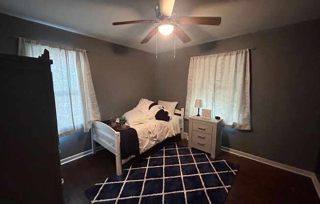 3 beds, 1 bath, $1,500