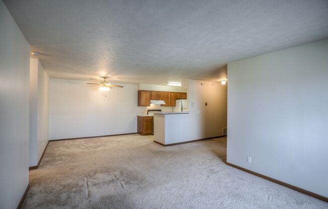 2 beds, 2 baths, $1,210, Unit 02