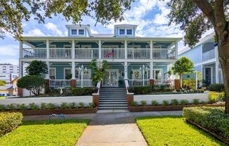 644 4 AVE S