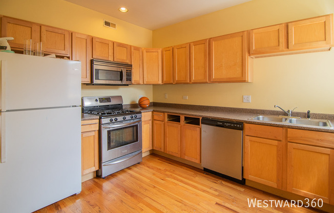 8158 S DREXEL AVE