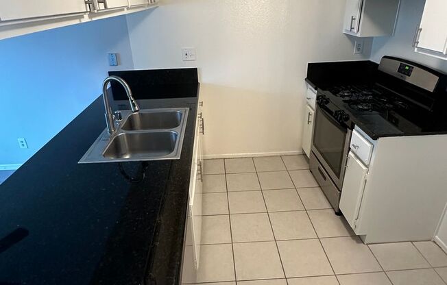 1 bed, 1 bath, $1,895, Unit 02