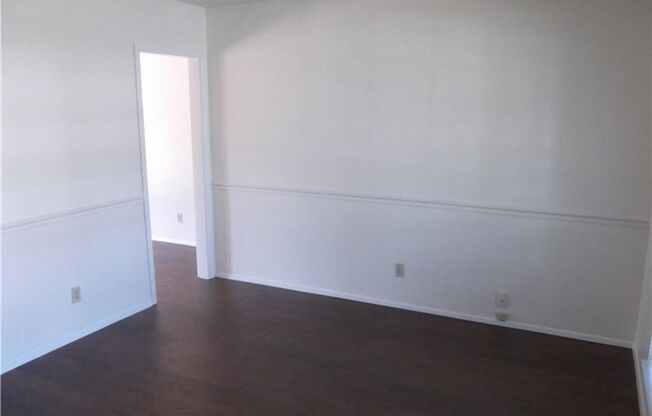 Nice 3 bed, 2 bath home with 1 car garage on tree shaded lot!