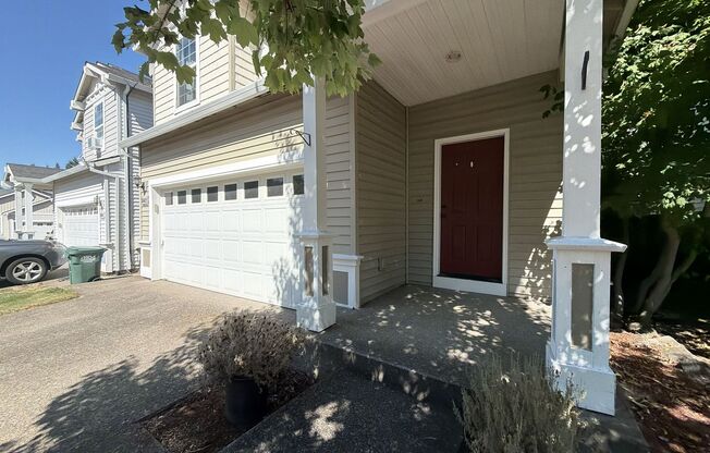 Stunning Hillsboro 4-Bedroom Home with Granite Kitchen, Central A/C & 2-Car Garage