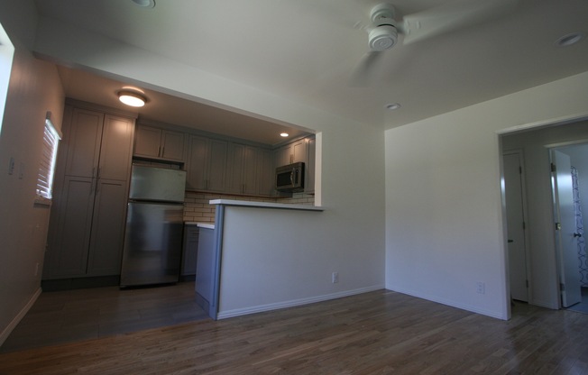 Lincoln Avenue Apartments