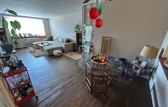 1 bed, 1 bath, $1,125, Unit 101