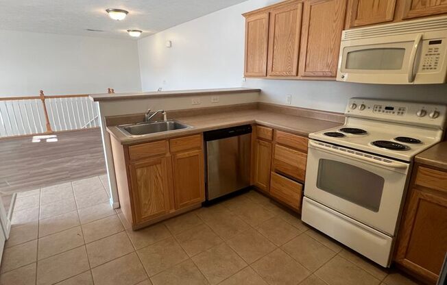 1 bed, 1 bath, 900 sqft, $1,100, Unit 1144