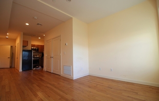 140 UN ST