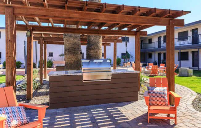 2 beds, 1 bath, 810 sqft, $1,195, Unit 64