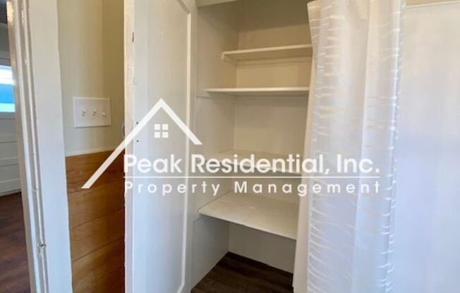 2 beds, 1 bath, $1,895