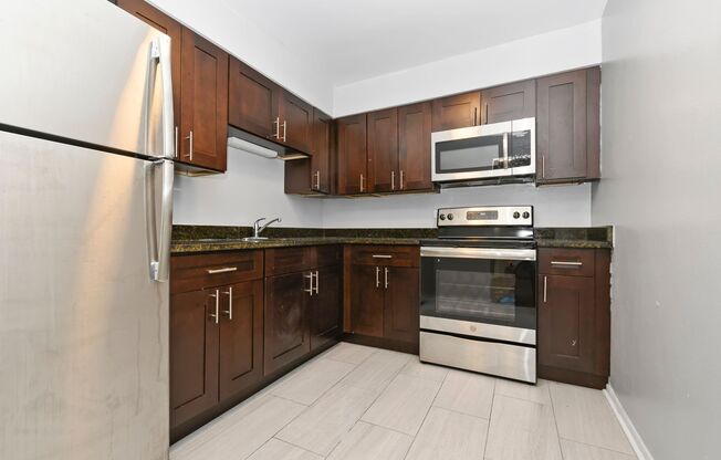 7700 South Shore