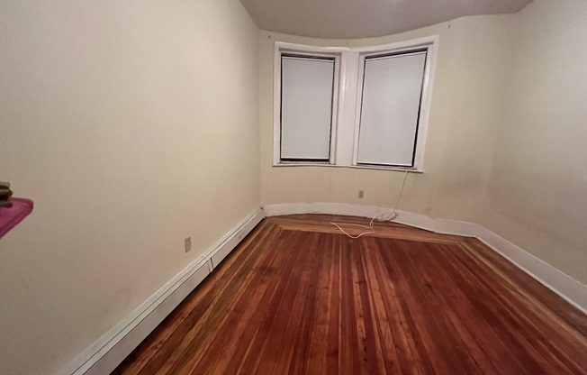 73 Empire St 4