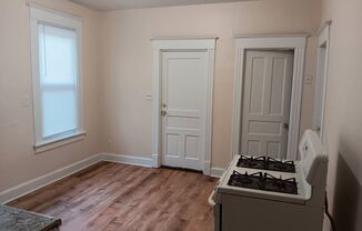 2 beds, 1 bath, $795