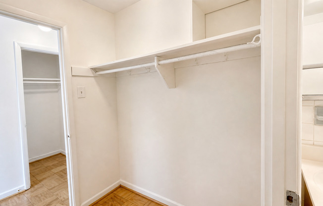Studio, 1 bath, 368 sqft, $1,595, Unit 111