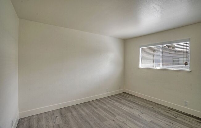 0543 - Lick Ave. 1346