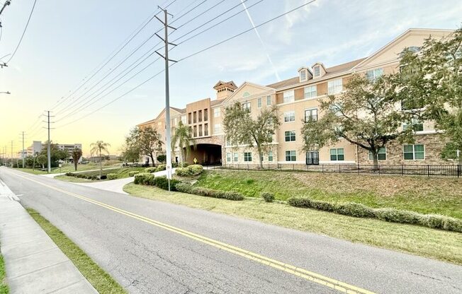 4221 W SPRUCE STREET