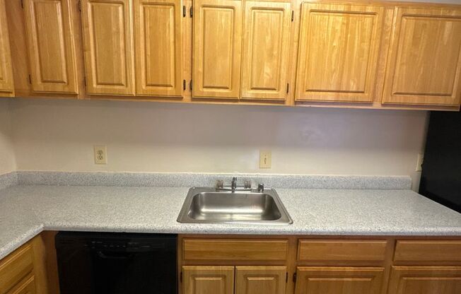 2 beds, 1.5 baths, 1,050 sqft, $1,820, Unit 3400 #303