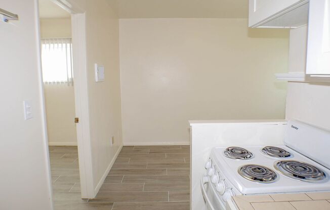 1 bed, 1 bath, 425 sqft, $1,995, Unit C