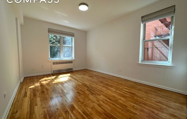 1 bed, 1 bath, $2,400, Unit 2J