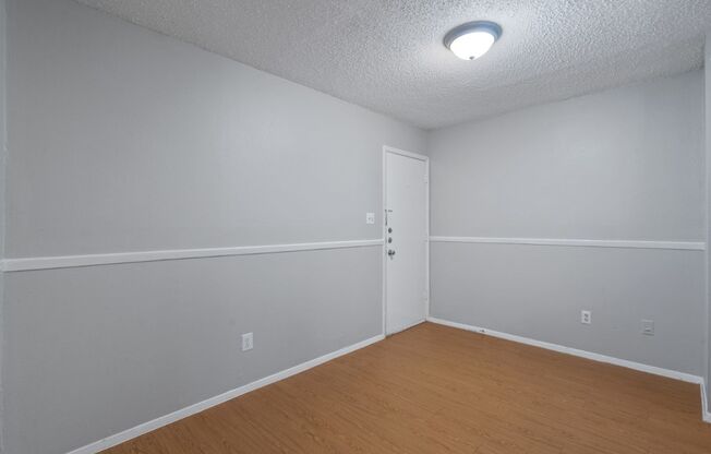 4103 Speedway, Unit 202