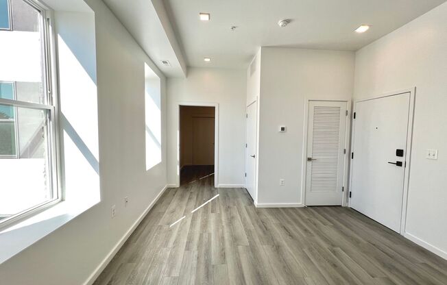 1 bed, 1 bath, 545 sqft, $1,585, Unit 305