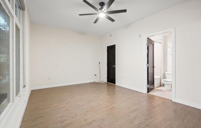 2 beds, 2 baths, $2,195, Unit Unit 102