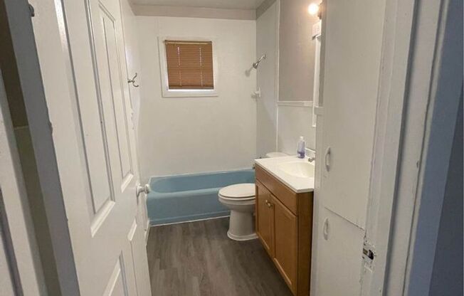 3 beds, 1 bath, $995