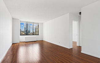 5 E 22 ST