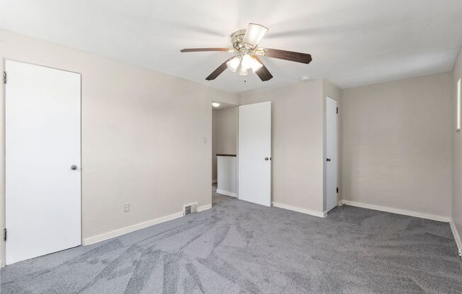 2 beds, 1 bath, $1,000, Unit 1752 Pioneer Avenue