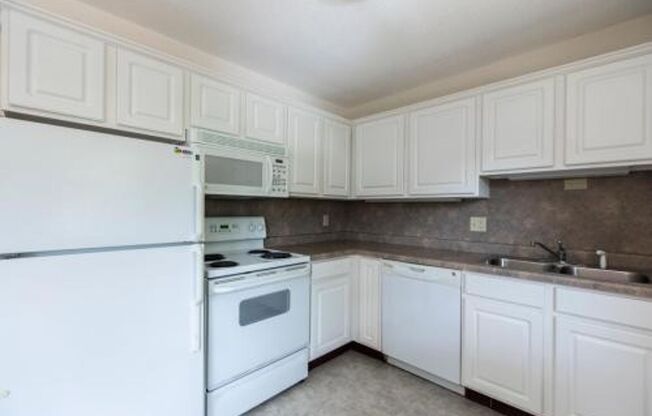 1 bed, 1 bath, $950, Unit 2