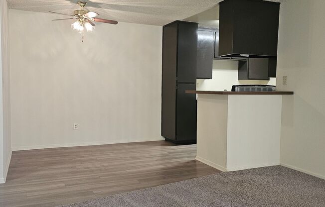 2 beds, 2 baths, 900 sqft, $2,600, Unit 230