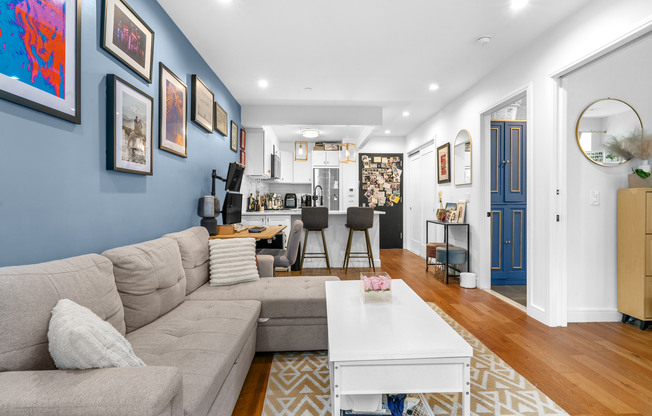 1229 PUTNAM AVE