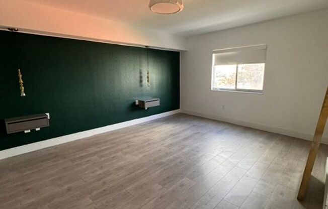 2 Bedroom- 2 Bath Loft