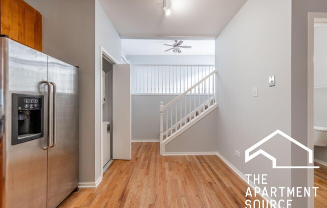 2320 W ADAMS ST