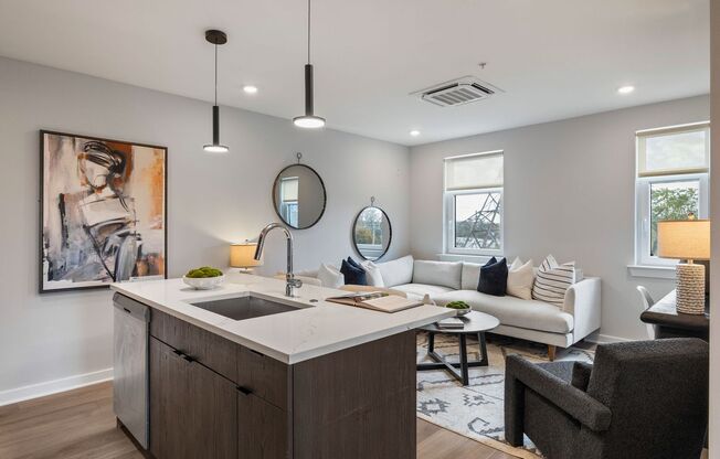 2 beds, 1 bath, 815 sqft, $2,130, Unit D215