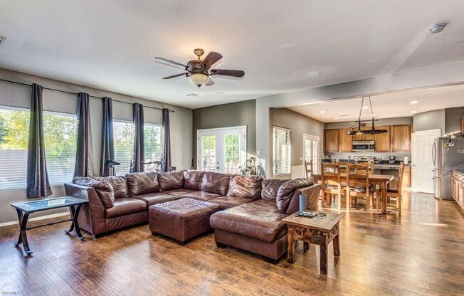 Gorgeous 5 Bedroom 3.5 Bath Stetson Valley Home with Private Pool close to Deem Hills Park
