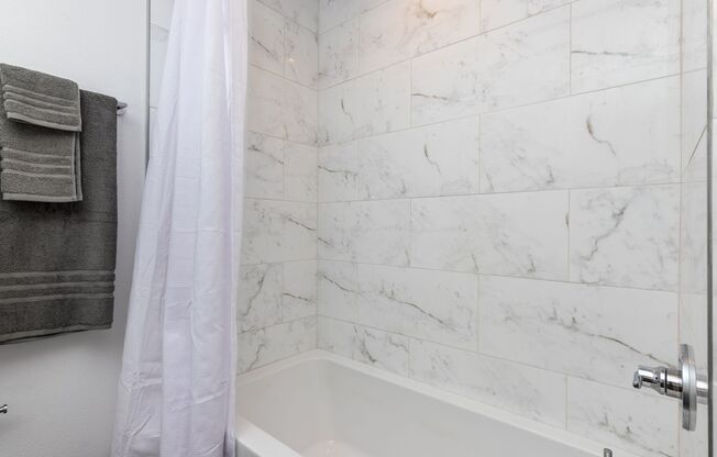 2 beds, 2 baths, 1,084 sqft, $5,150, Unit 610