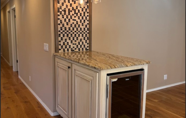 Dreamy 5 Bed/4 Bath House for rent in Rogers!!