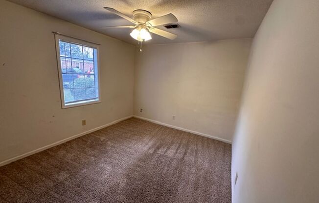 2 beds, 1 bath, $950