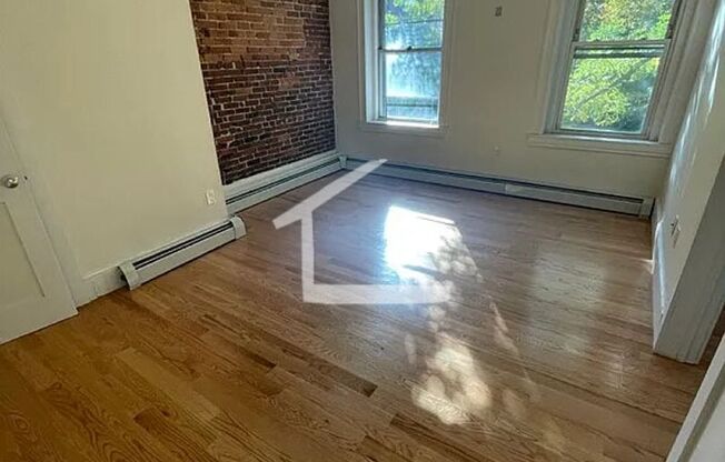 Designer Charm Meets Historic Detail in the South End – 2 Bed | 1 Bath