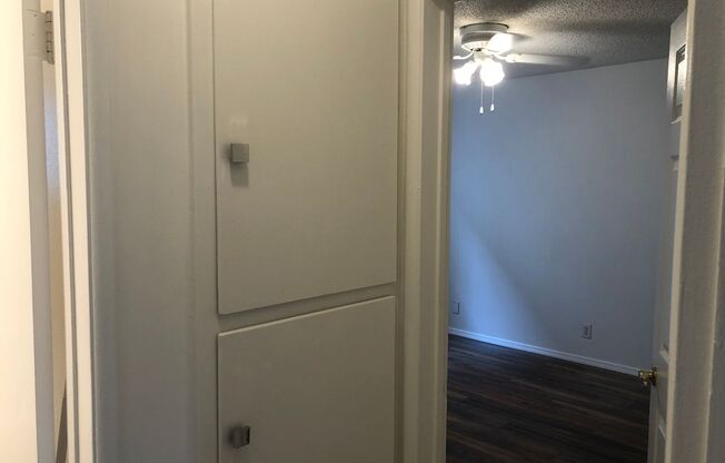 1 bed, 1 bath, $1,965, Unit B