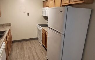 1 bed, 1 bath, 850 sqft, $990, Unit 7-712