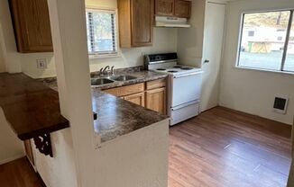 2 beds, 1 bath, $1,200, Unit 1