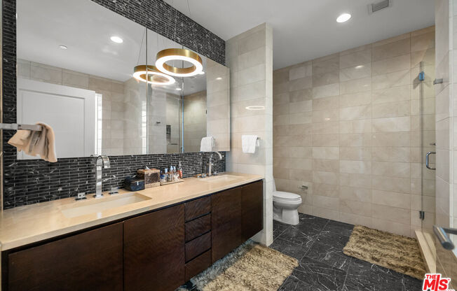 2 beds, 3 baths, 1,700 sqft, $9,500, Unit 37K