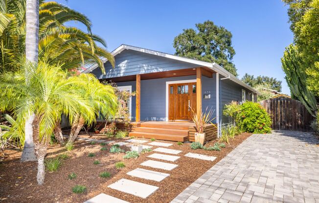 Beautifully Remodeled 4 Bed, 3 Bath Home w/ AC by Downtown Mountain View
