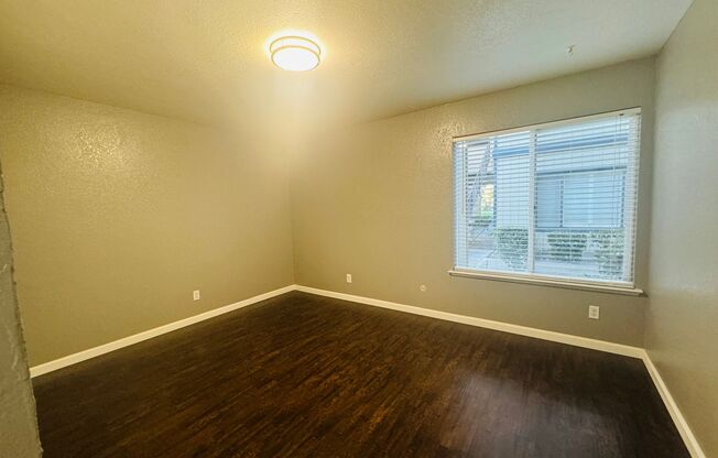 1 bed, 1 bath, $1,550, Unit #53