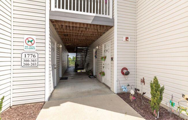 Lexington Place Apartments